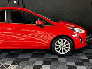 Used 2019 Ford Fiesta Titanium - Interior and Exterior details 18