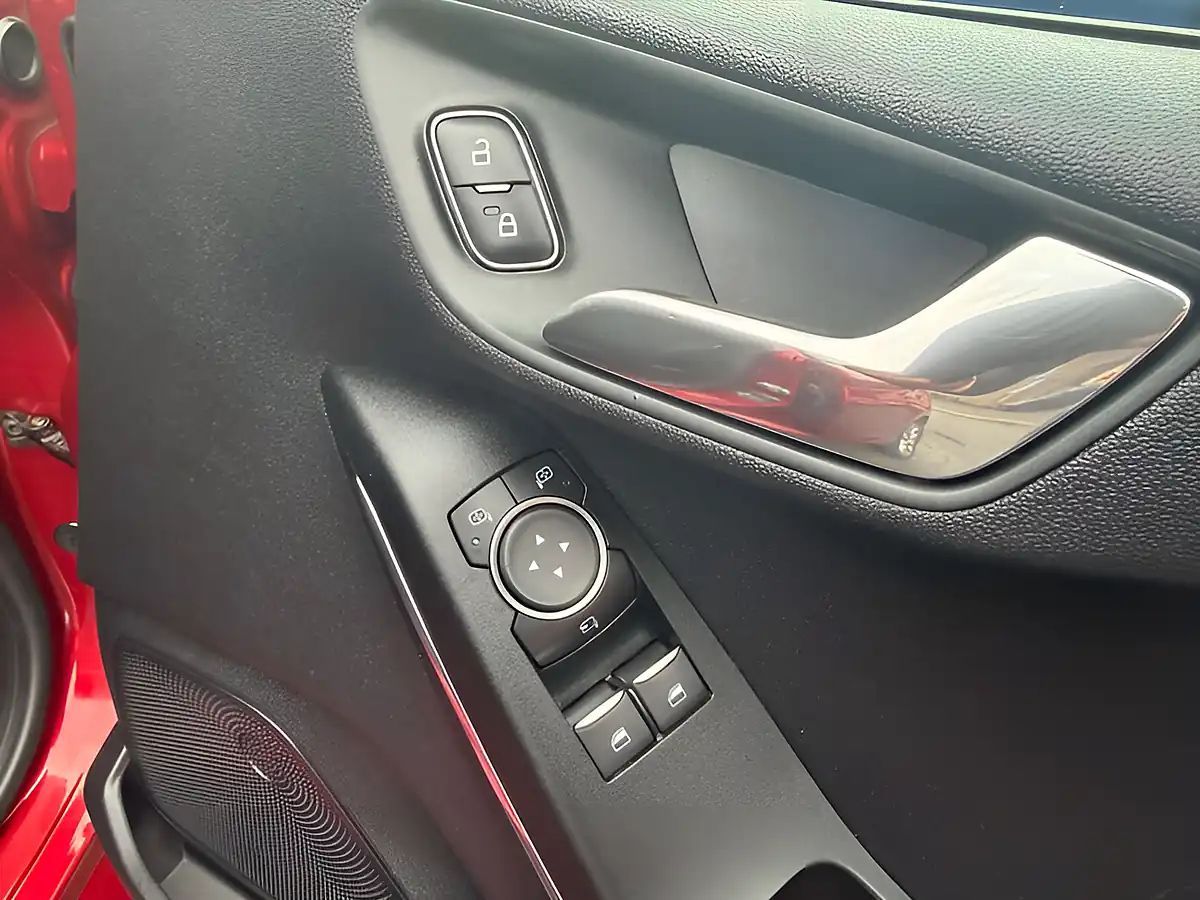 Used 2019 Ford Fiesta Titanium Red - Interior and Exterior details 16