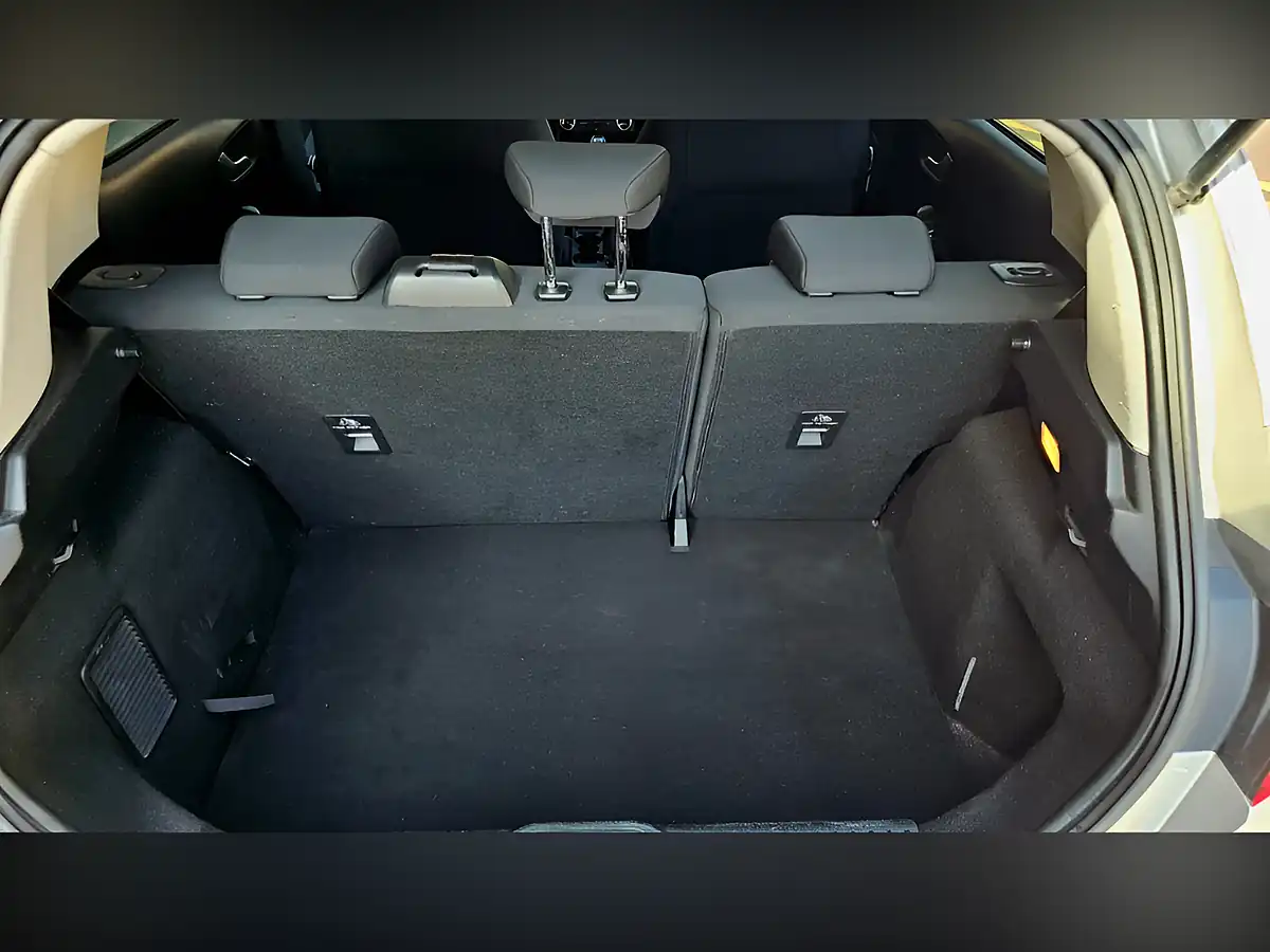 Used 2019 Ford Fiesta Trend Silver - Interior and Exterior details 12