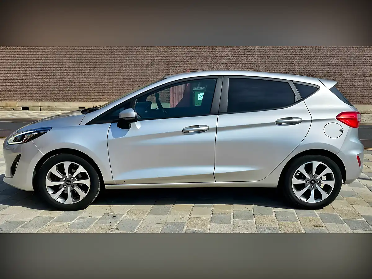 Used 2019 Ford Fiesta Trend Silver - Interior and Exterior details 8