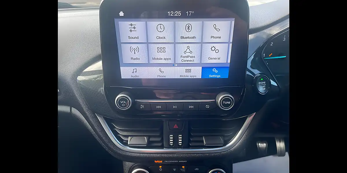 Used 2019 Ford Fiesta Van Sport Polar White - Interior and Exterior details 15