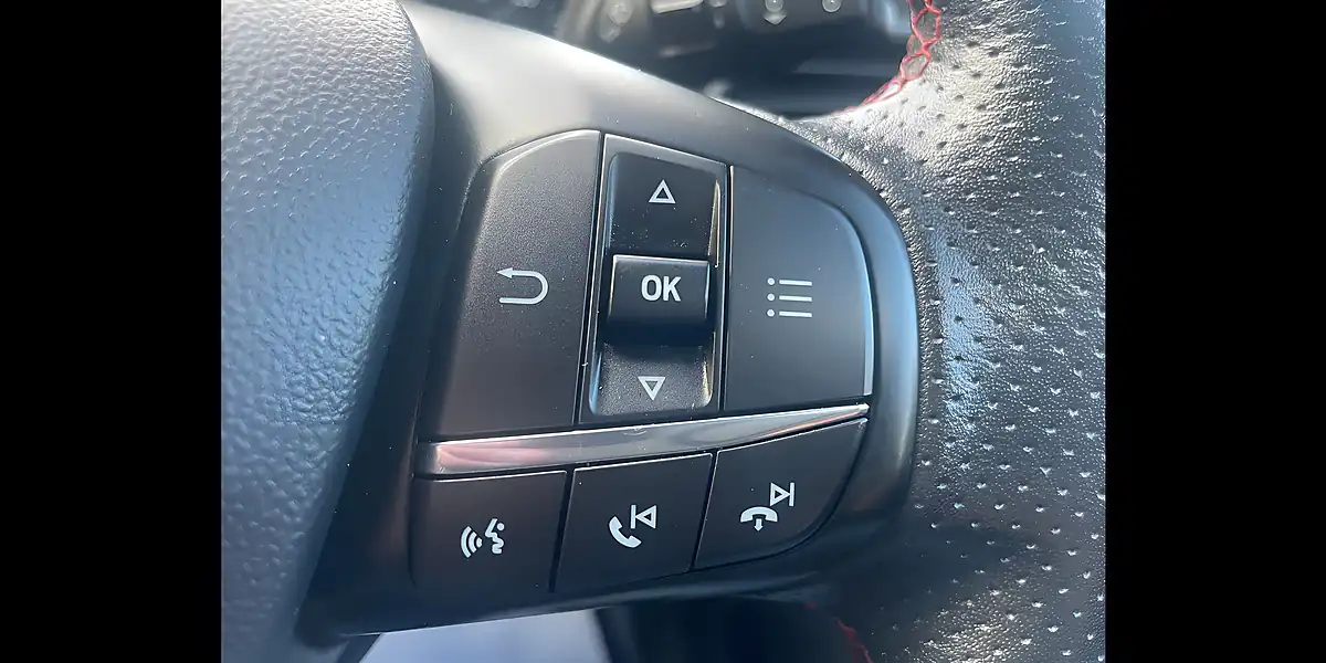 Used 2019 Ford Fiesta Van Sport Polar White - Interior and Exterior details 18