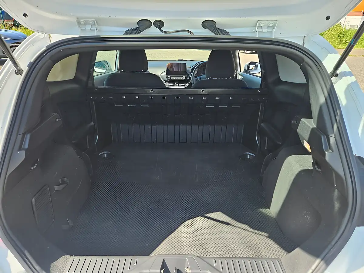 Used 2019 Ford Fiesta Van Sport White - Interior and Exterior details 9