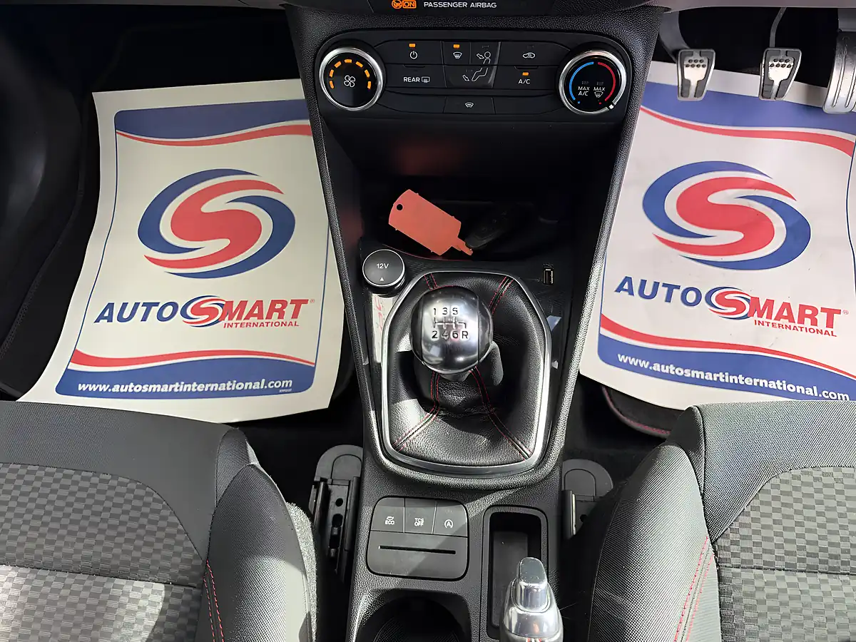 Used 2019 Ford Fiesta Van Sport White - Interior and Exterior details 17