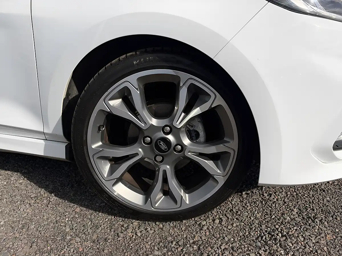 Used 2019 Ford Fiesta Van Sport White - Interior and Exterior details 3