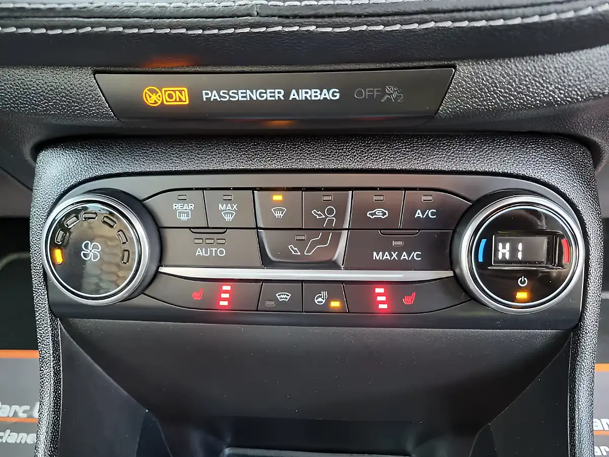 Used 2019 Ford Fiesta Vignale Silver - Interior and Exterior details 18