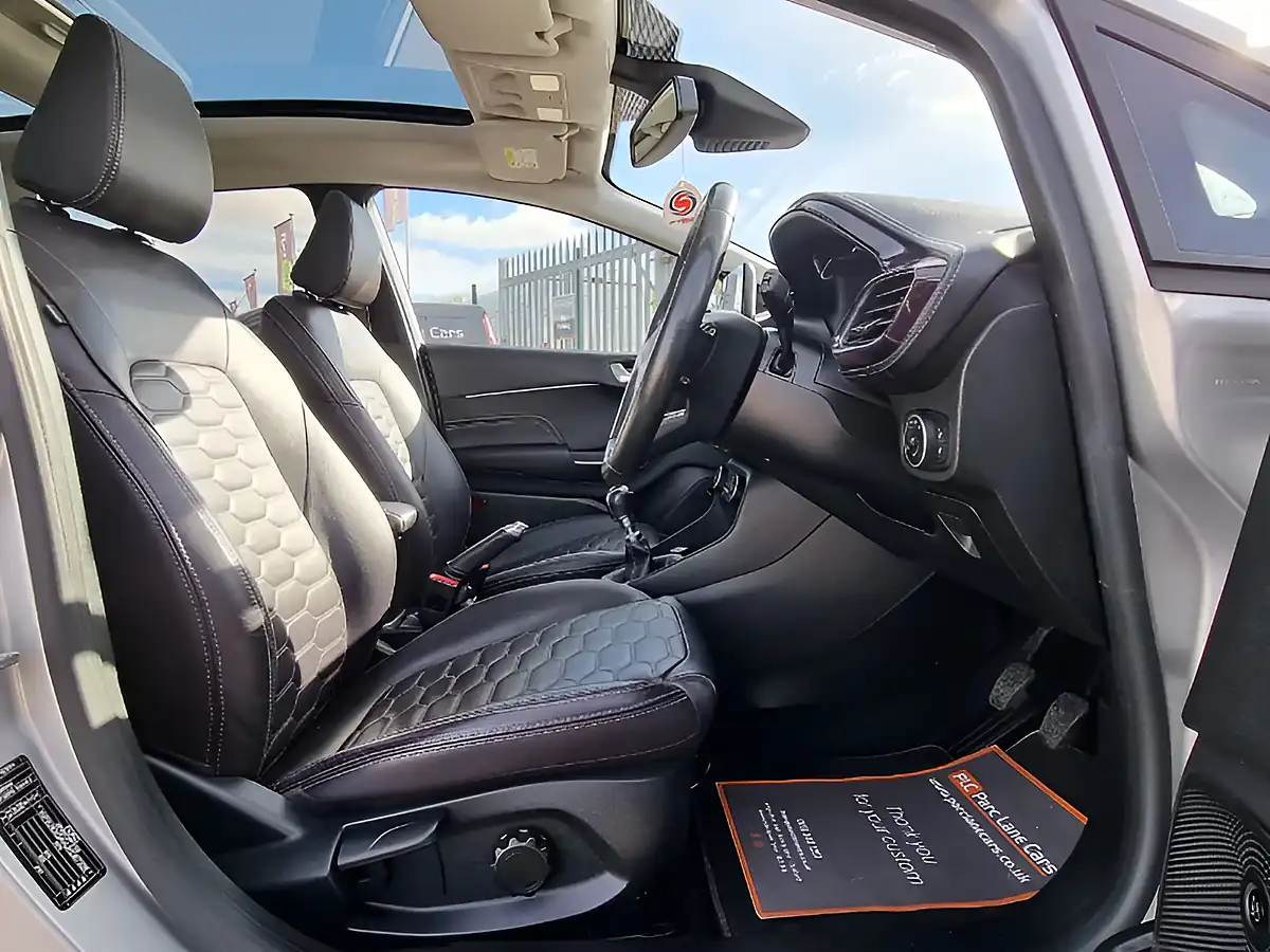 Used 2019 Ford Fiesta Vignale Silver - Interior and Exterior details 9