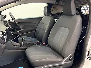Used 2019 Ford Fiesta White - Interior and Exterior details 17