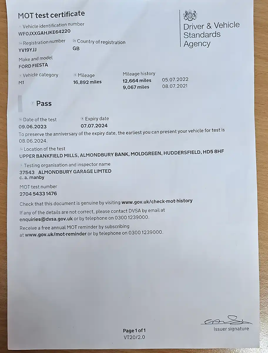 Used 2019 Ford Fiesta Zetec Blue - Interior and Exterior details 18