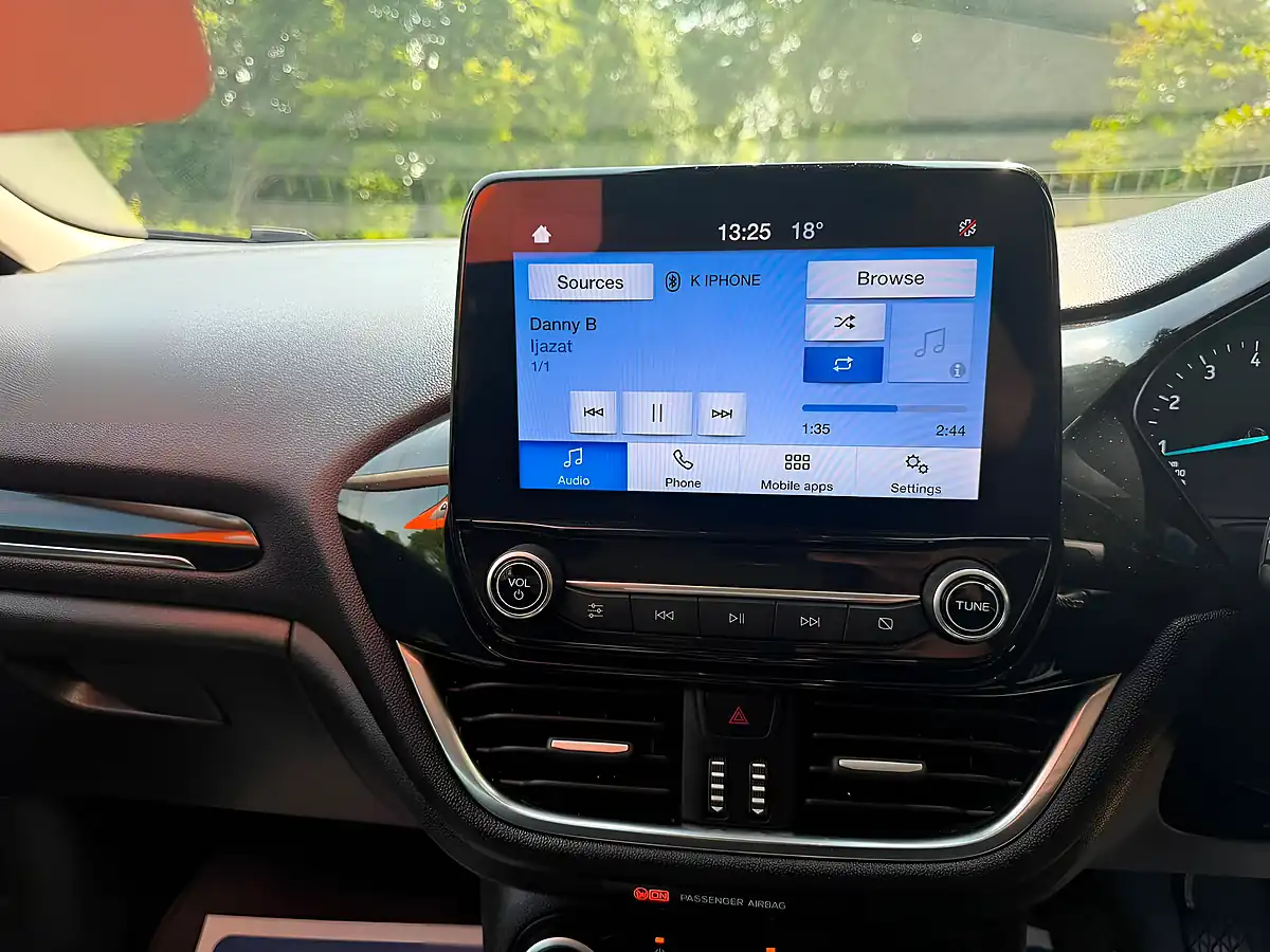 Used 2019 Ford Fiesta Zetec Blue - Interior and Exterior details 13