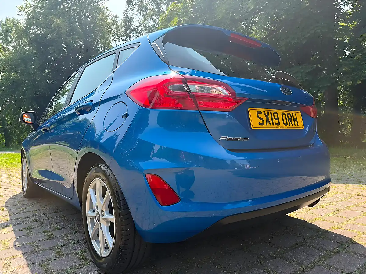 Used 2019 Ford Fiesta Zetec Blue - Interior and Exterior details 4