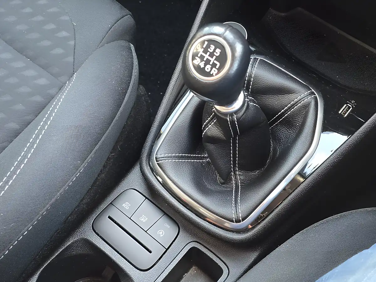 Used 2019 Ford Fiesta Zetec Blue - Interior and Exterior details 13