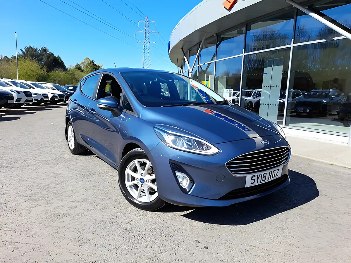 Used 2019 Ford Fiesta Zetec Blue - Front View