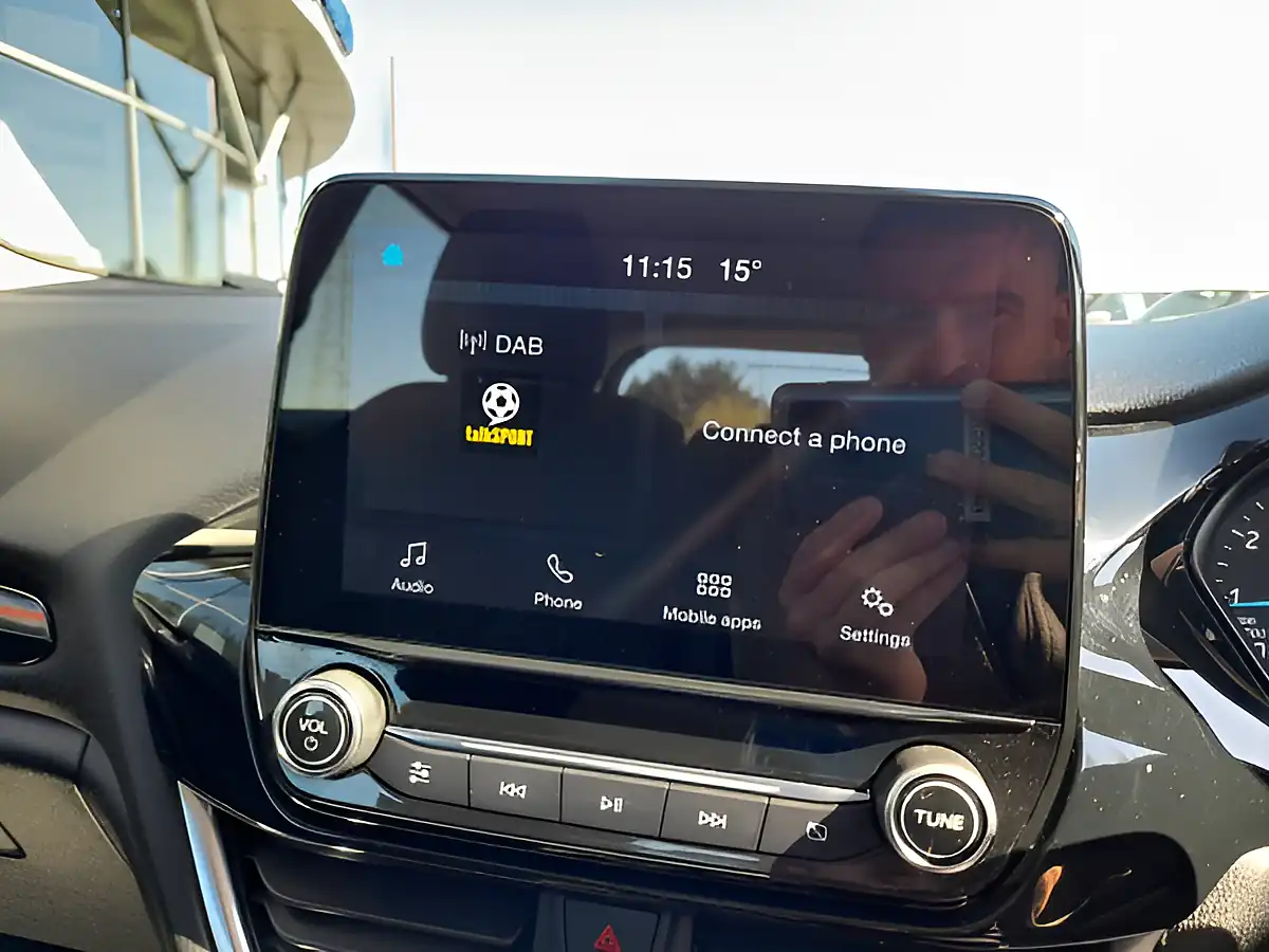 Used 2019 Ford Fiesta Zetec Blue - Interior and Exterior details 13