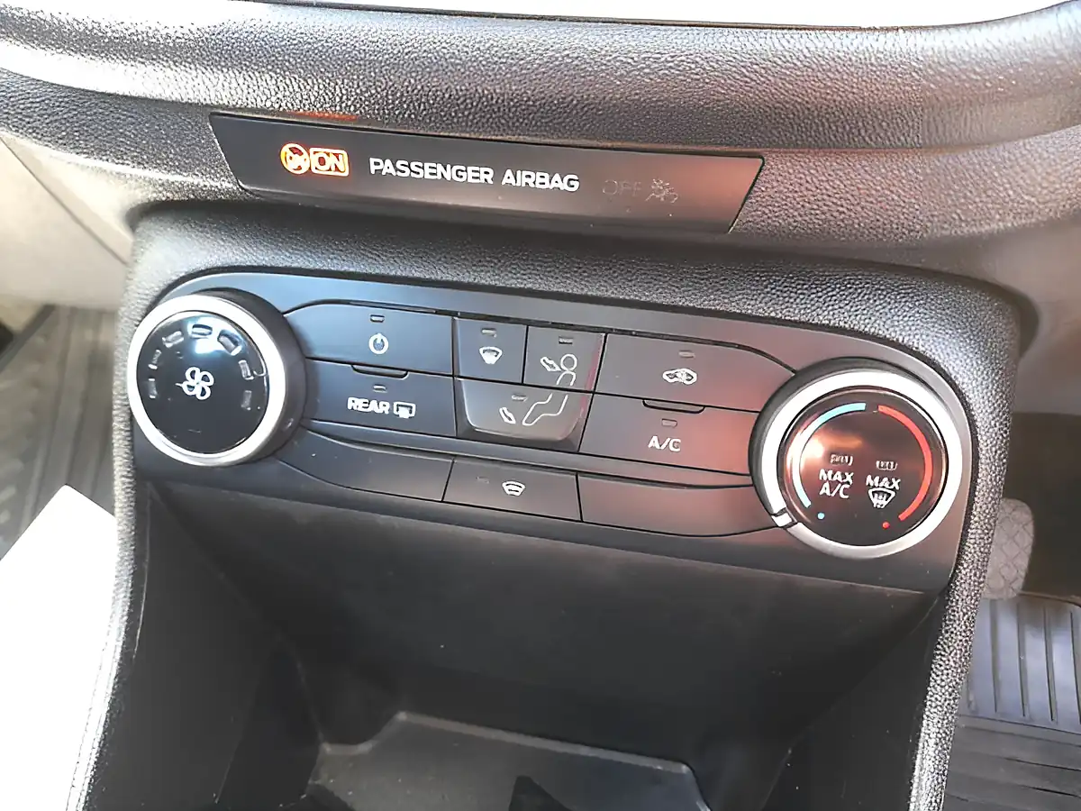 Used 2019 Ford Fiesta Zetec Blue - Interior and Exterior details 14