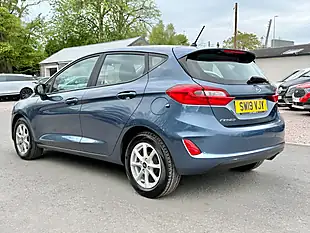 Used 2019 Ford Fiesta Zetec Blue - Interior and Exterior details 7