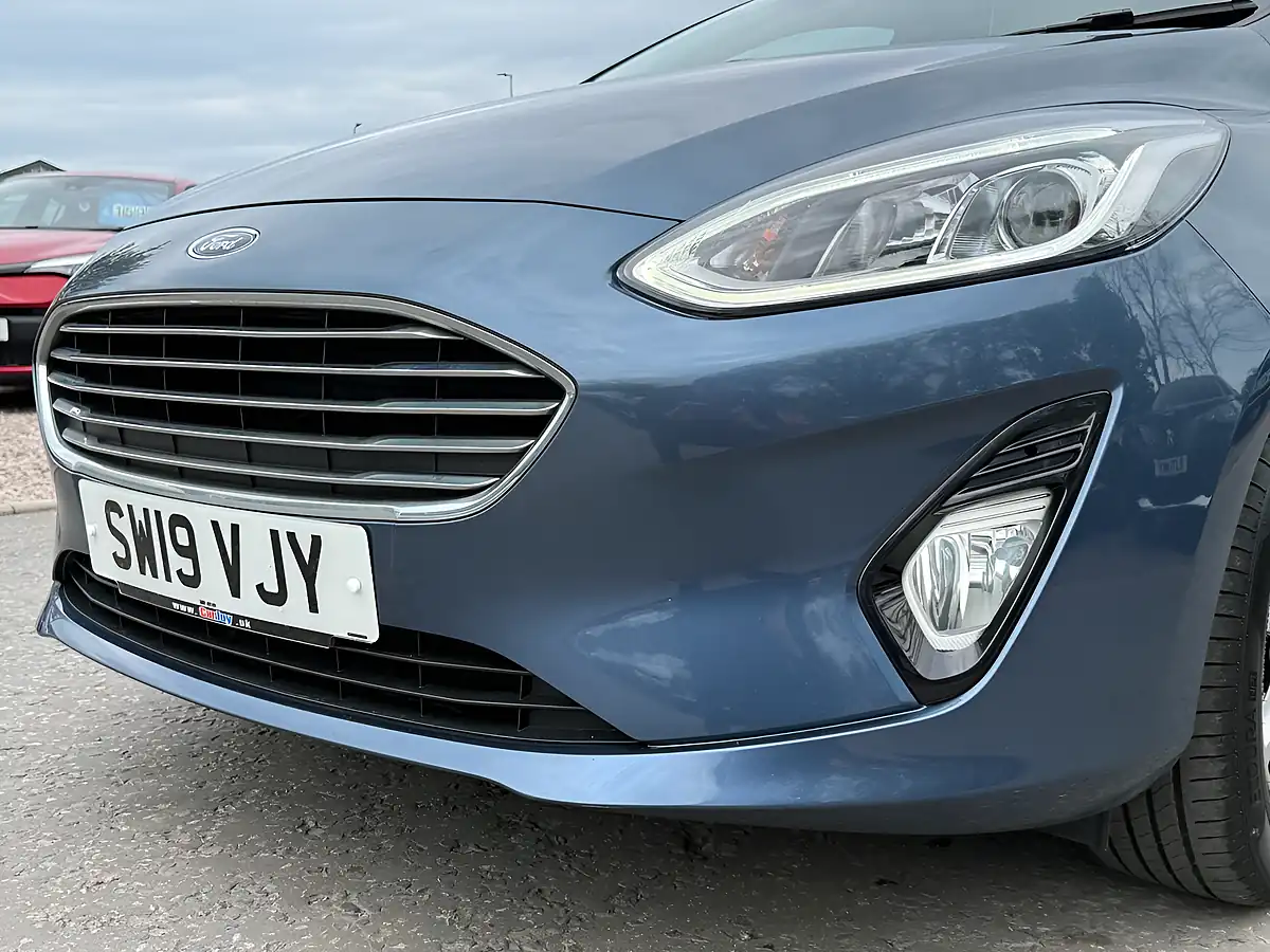 Used 2019 Ford Fiesta Zetec Blue - Interior and Exterior details 9
