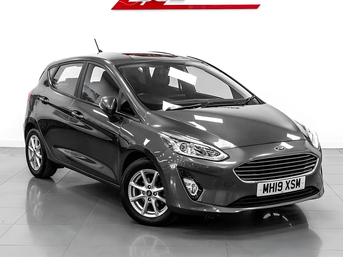 Used 2019 Ford Fiesta Zetec Grey - Front View