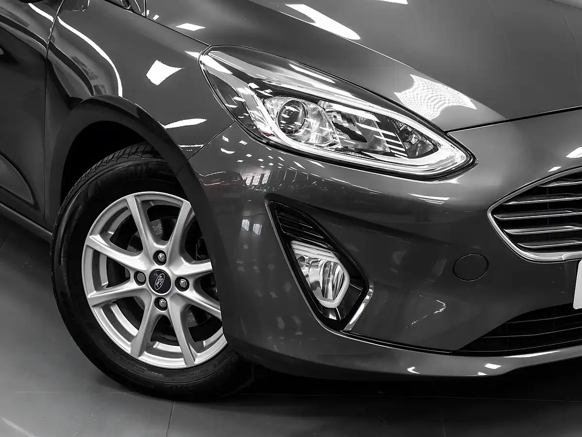 Used 2019 Ford Fiesta Zetec Grey - Interior and Exterior details 10