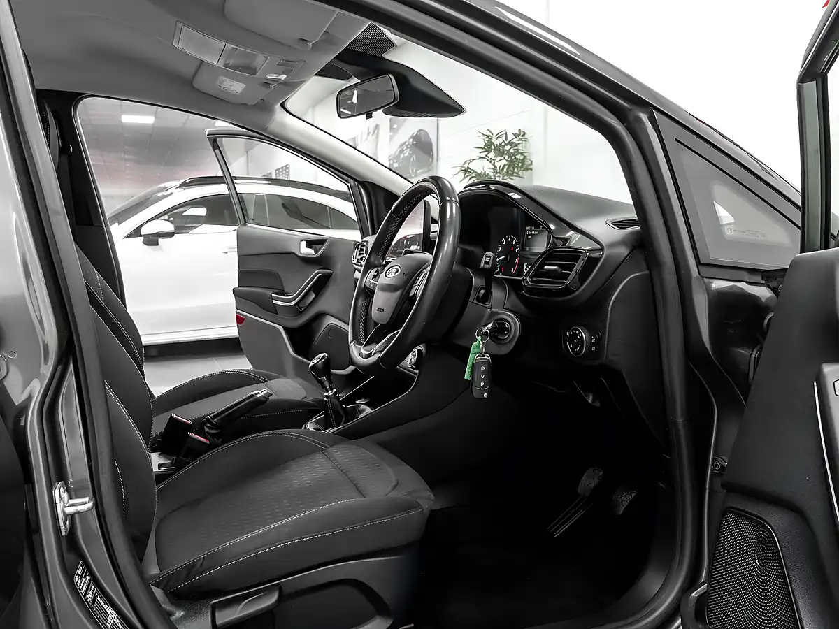 Used 2019 Ford Fiesta Zetec Grey - Interior and Exterior details 14