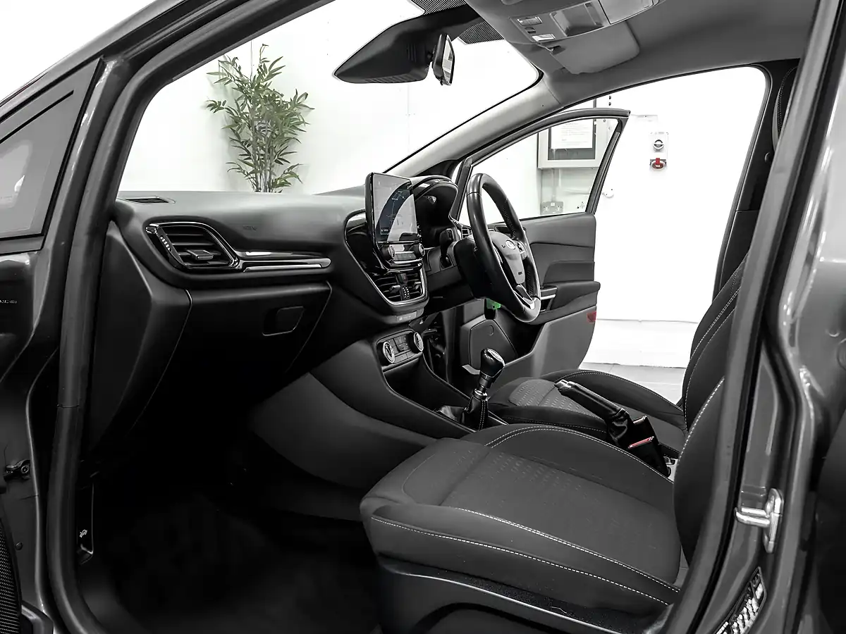 Used 2019 Ford Fiesta Zetec Grey - Interior and Exterior details 15