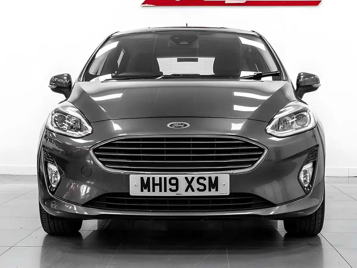 Used 2019 Ford Fiesta Zetec Grey - Interior and Exterior details 5
