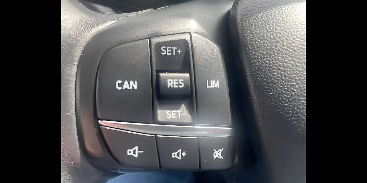Used 2019 Ford Fiesta Zetec Red - Interior and Exterior details 18