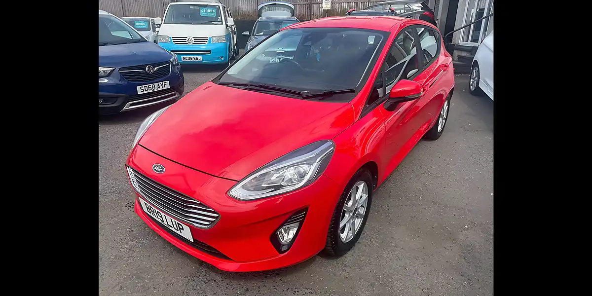 Used 2019 Ford Fiesta Zetec Red - Interior and Exterior details 8