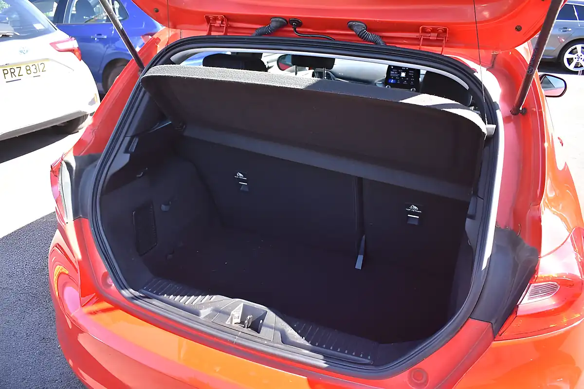 Used 2019 Ford Fiesta Zetec Red - Interior and Exterior details 9
