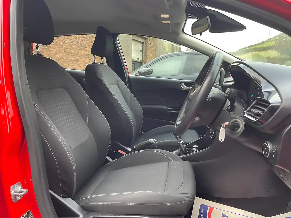 Used 2019 Ford Fiesta Zetec Red - Interior and Exterior details 10
