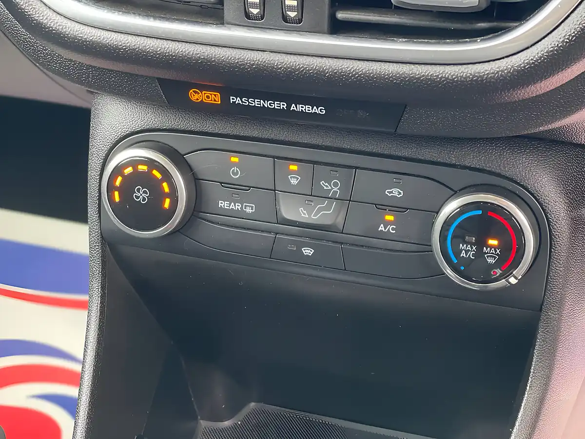 Used 2019 Ford Fiesta Zetec Red - Interior and Exterior details 14