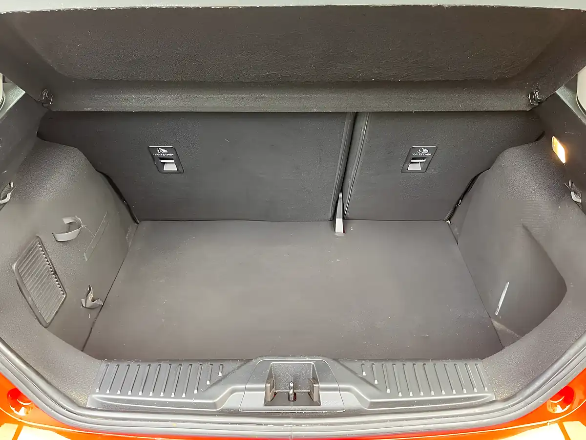 Used 2019 Ford Fiesta Zetec Red - Interior and Exterior details 17
