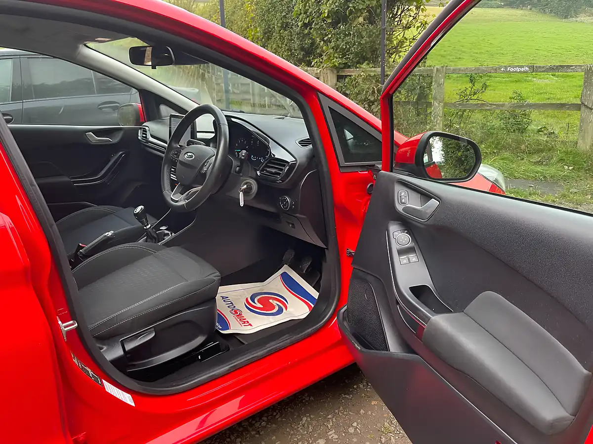 Used 2019 Ford Fiesta Zetec Red - Interior and Exterior details 9