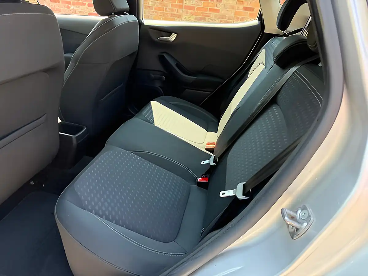 Used 2019 Ford Fiesta Zetec Silver - Interior and Exterior details 14