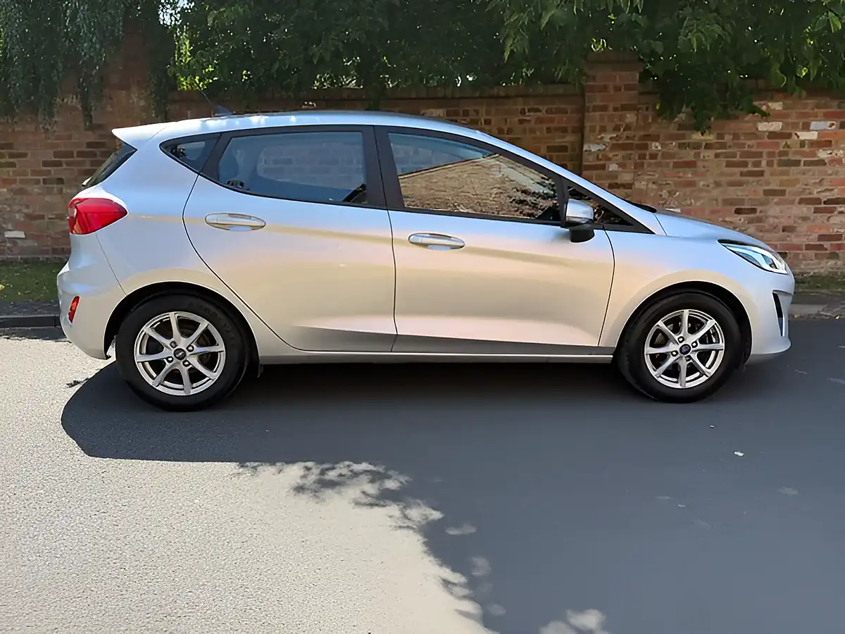 Used 2019 Ford Fiesta Zetec Silver - Interior and Exterior details 7