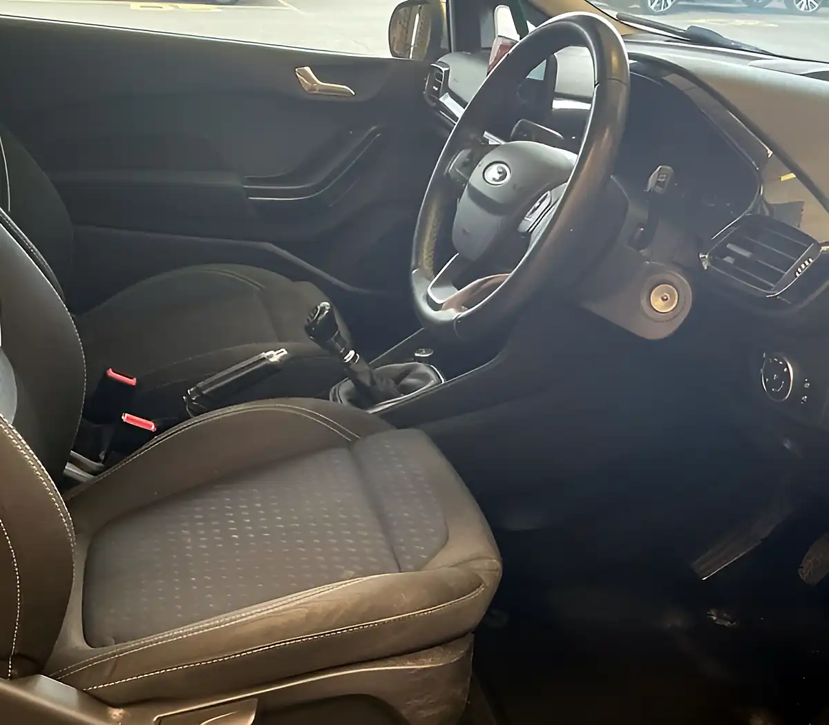 Used 2019 Ford Fiesta Zetec Silver - Interior and Exterior details 3