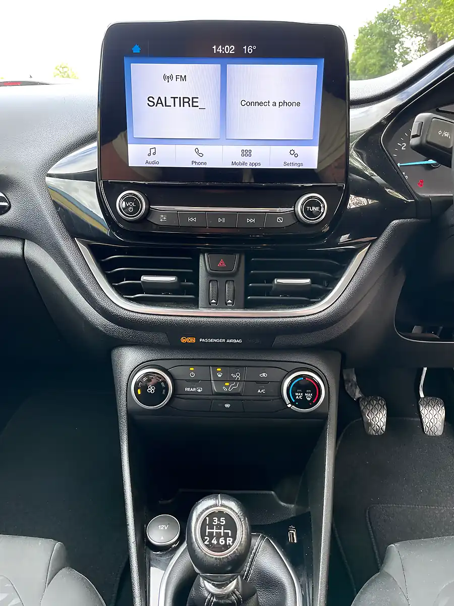 Used 2019 Ford Fiesta Zetec White - Interior and Exterior details 19