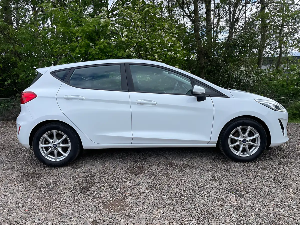 Used 2019 Ford Fiesta Zetec White - Interior and Exterior details 5