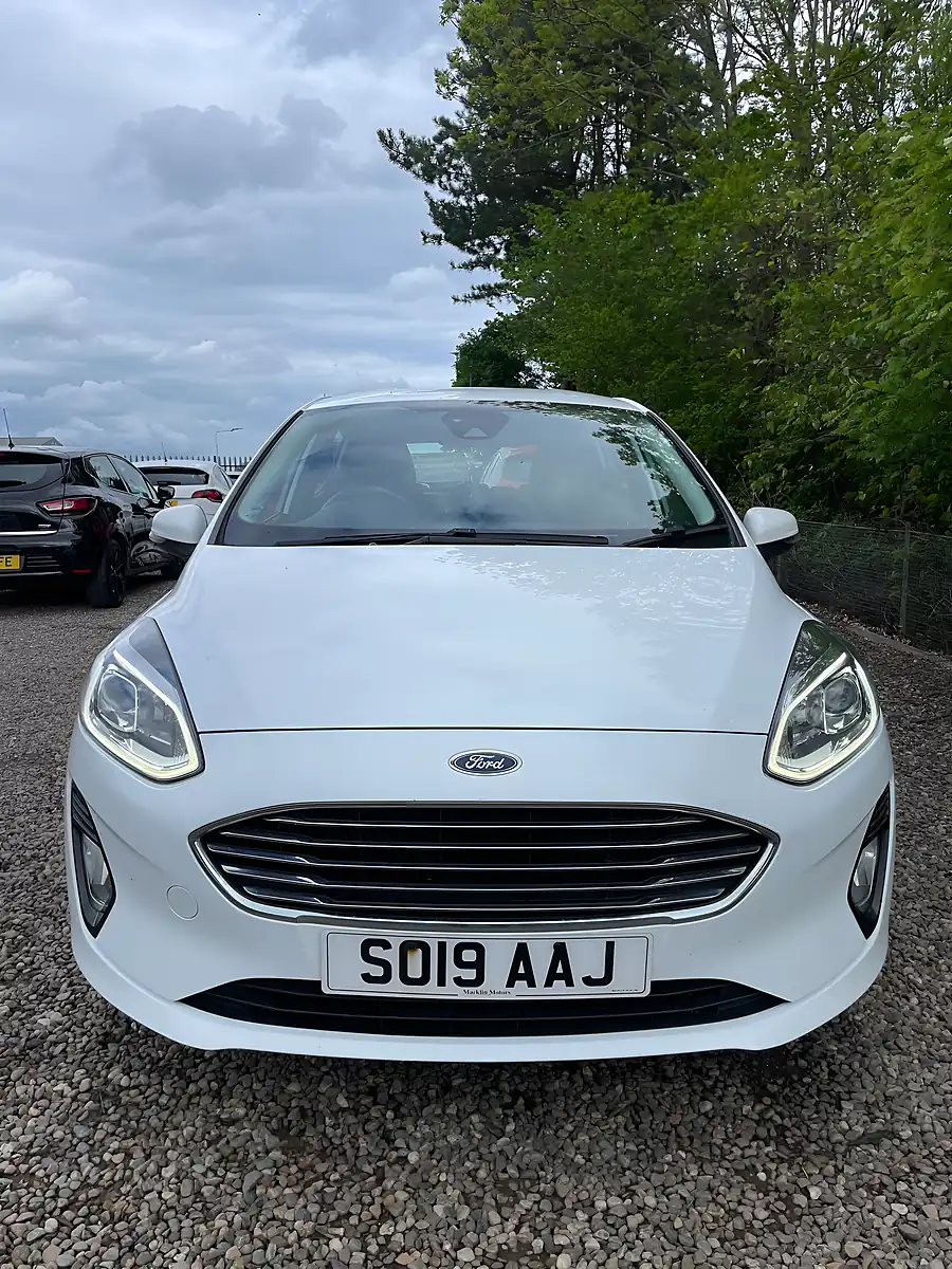 Used 2019 Ford Fiesta Zetec White - Interior and Exterior details 9
