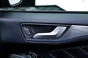 Used 2019 Ford Focus Active Grey - Interior and Exterior details 15