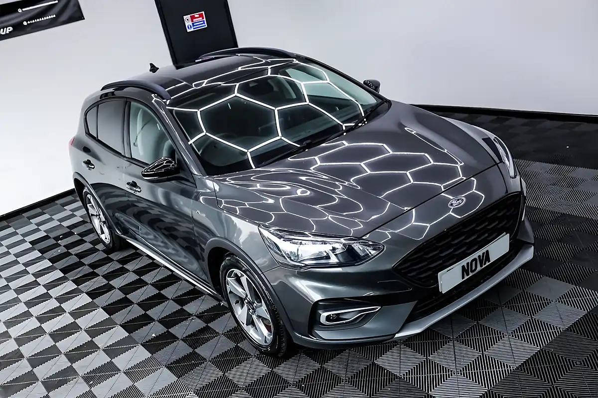 Used 2019 Ford Focus Active Grey - Interior and Exterior details 4