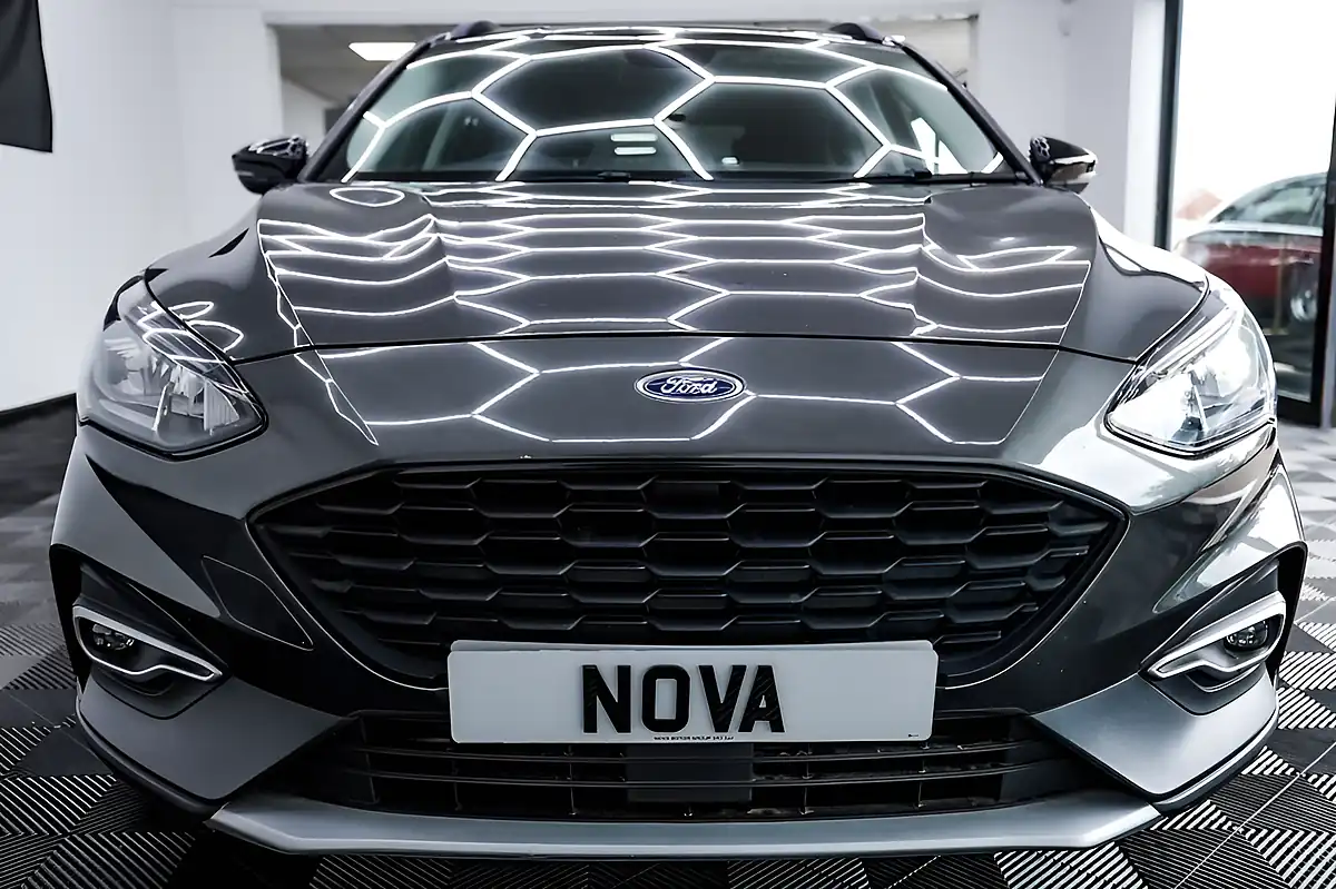 Used 2019 Ford Focus Active Grey - Interior and Exterior details 8