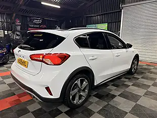 Used 2019 Ford Focus Active White - Interior and Exterior details 11
