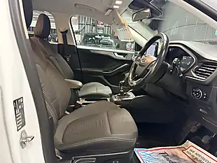 Used 2019 Ford Focus Active White - Interior and Exterior details 17