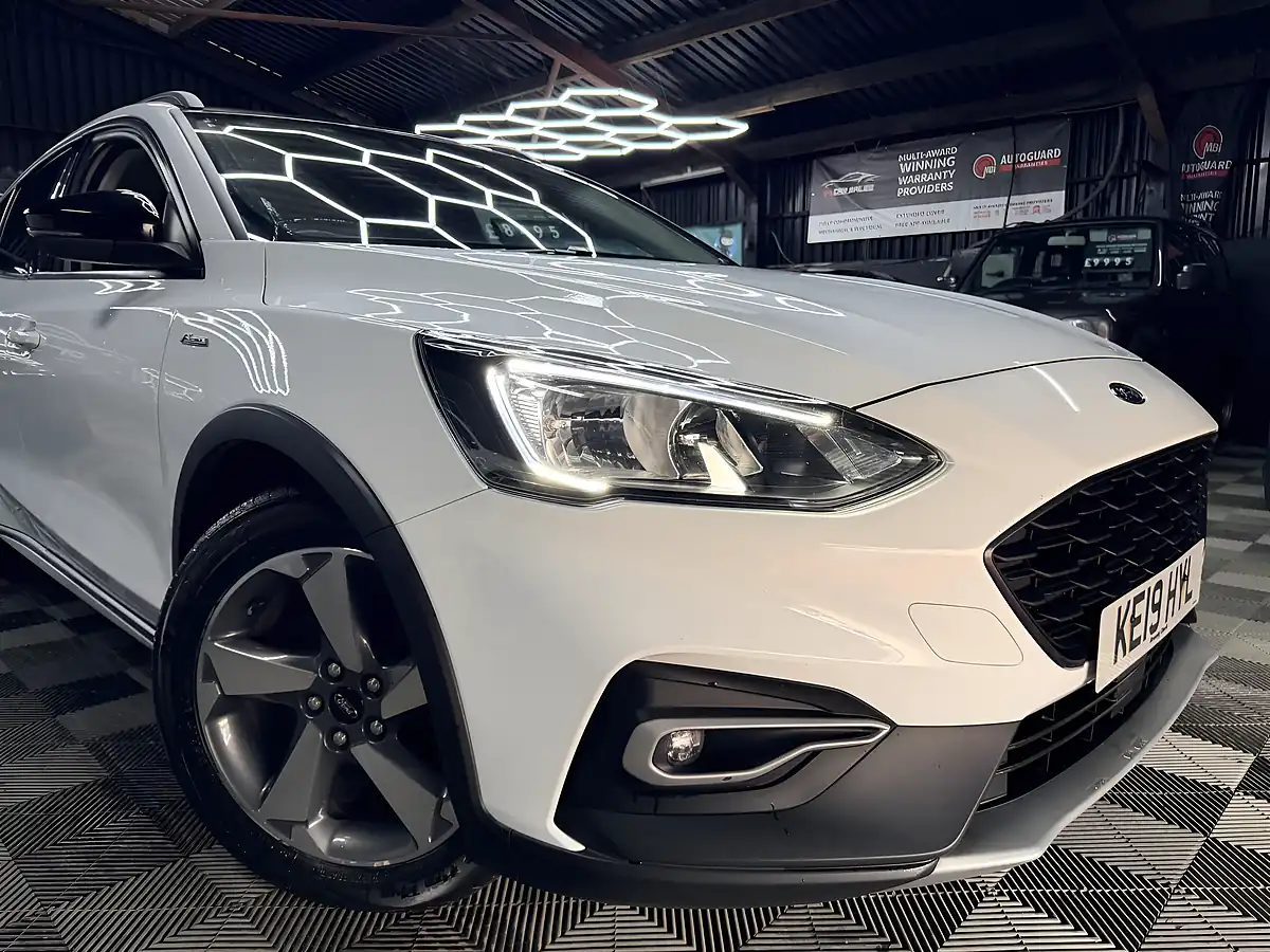 Used 2019 Ford Focus Active White - Interior and Exterior details 2