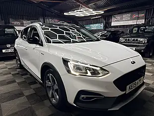 Used 2019 Ford Focus Active White - Interior and Exterior details 4