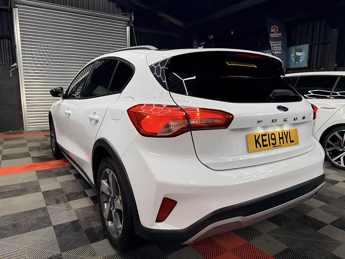Used 2019 Ford Focus Active White - Interior and Exterior details 9