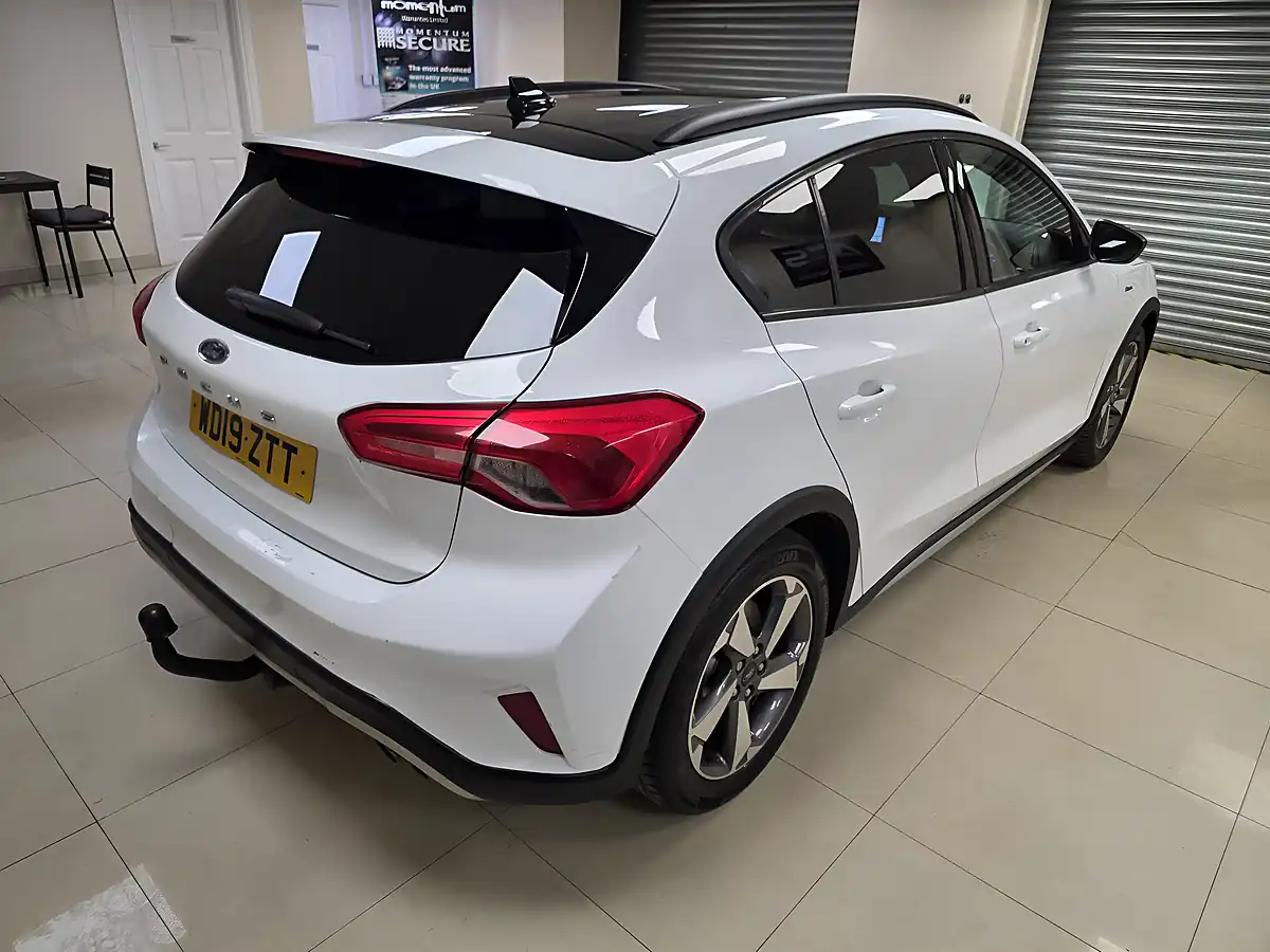 Used 2019 Ford Focus Active White - Interior and Exterior details 3