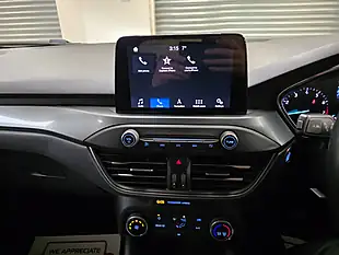 Used 2019 Ford Focus Active White - Interior and Exterior details 8