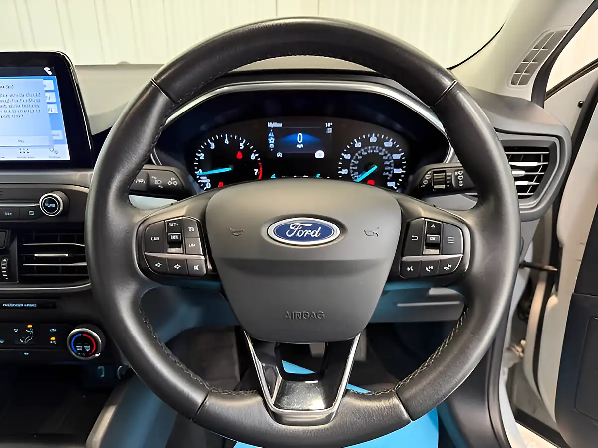 Used 2019 Ford Focus Active White - Interior and Exterior details 15